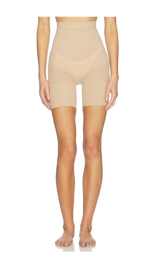 SKIMS Sheer Seamless Mid Thigh Short