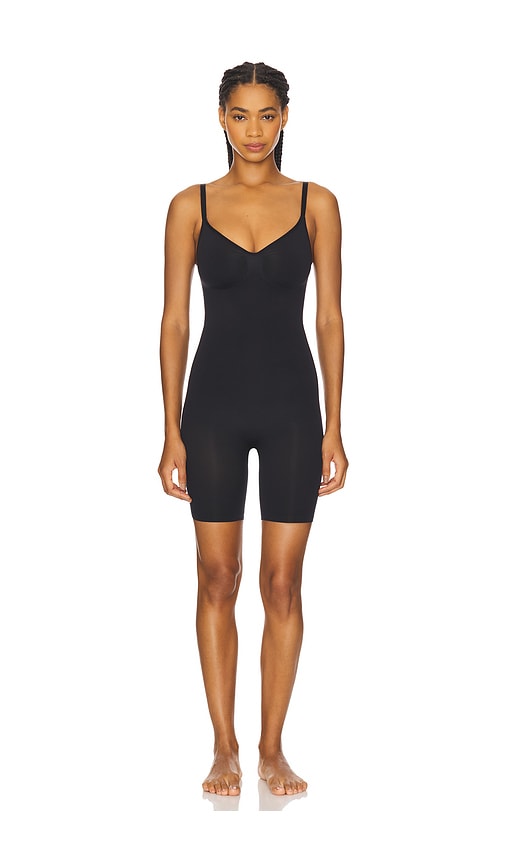 Skims Seamless Sculpt Mid Thigh Bodysuit In Black