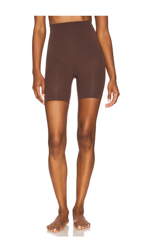 SKIMS Seamless Sculpt Mid Thigh Short