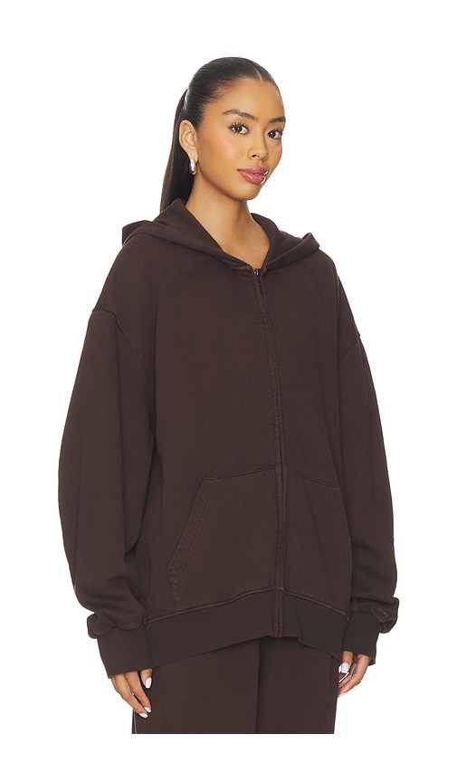 Skims Boyfriend Fleece Boxy Zip-up Hoodie In Brown