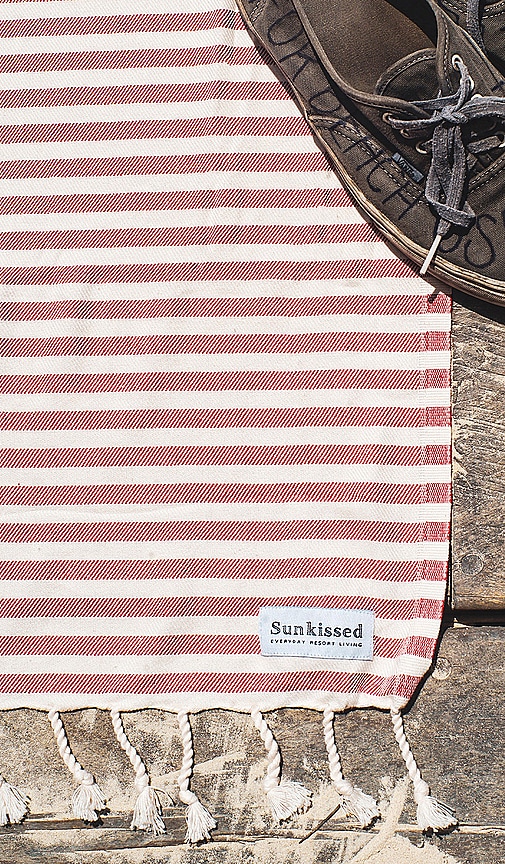 Shop Sunkissed Bermuda Sand Free Beach Towel In 红色、米白色