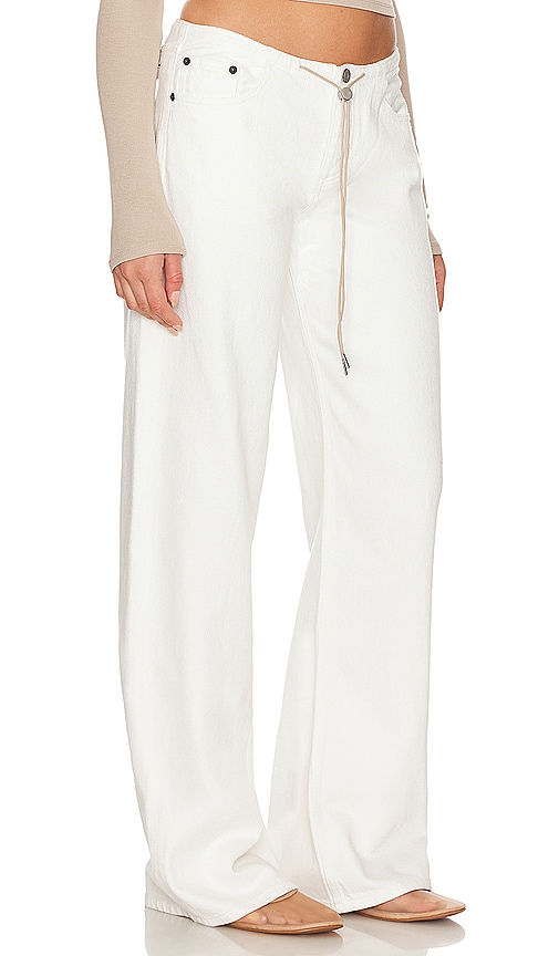 Still Here Cool In 奶白