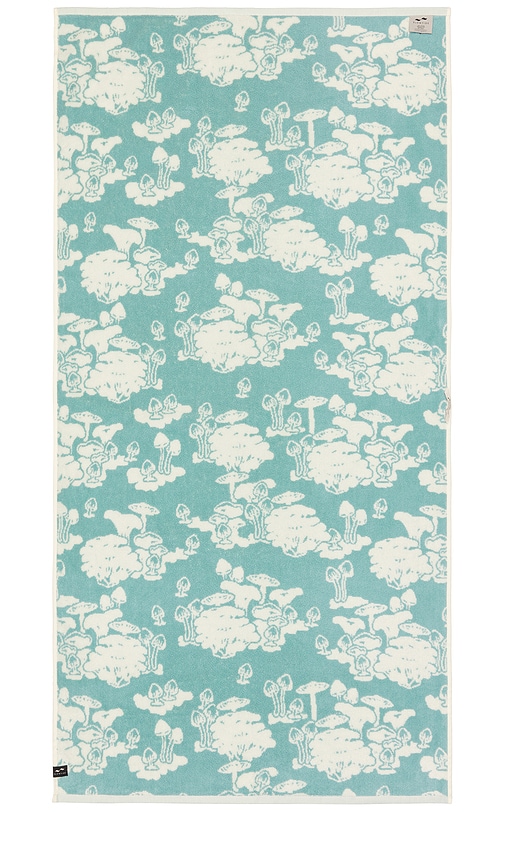 Shop Slowtide Wonderland Towel In 奶油色