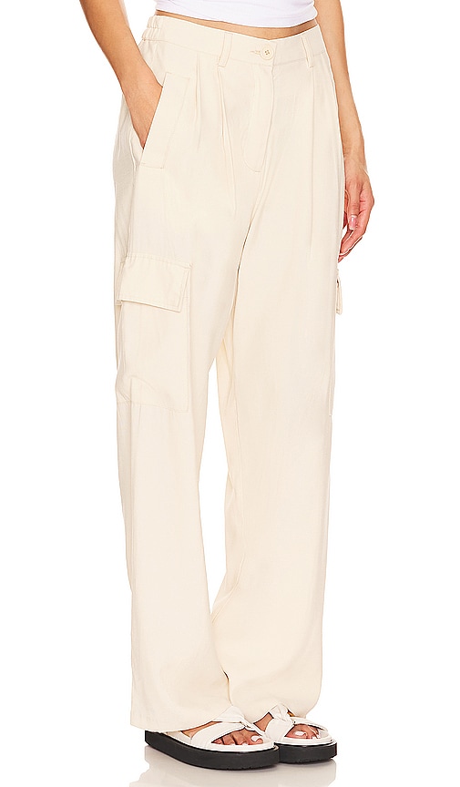 Shop Steve Madden Daya Pant In 燕麦色