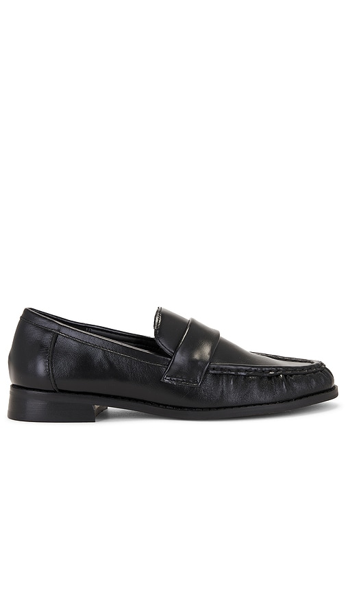 Steve Madden Ridley Loafer in Black Leather