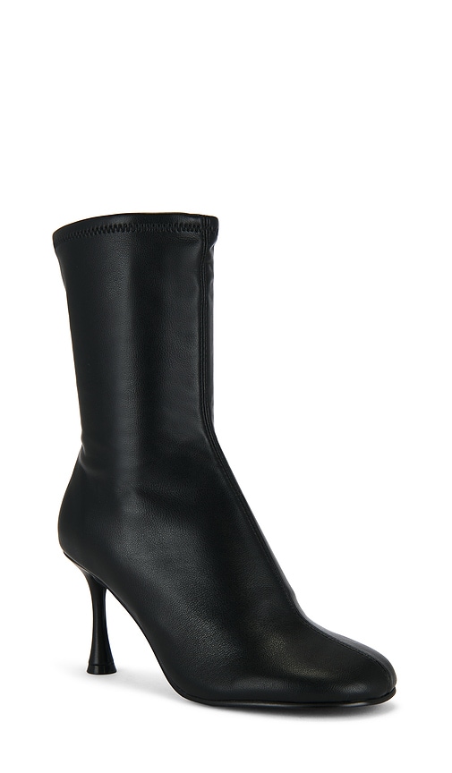 Steve Madden Lorenza Boot In Black