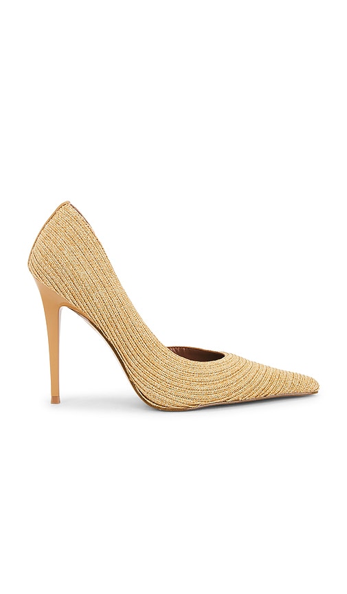 Steve Madden Elegant Pump in Neutral. - size 7.5 (also in 8, 8.5, 10, 11)