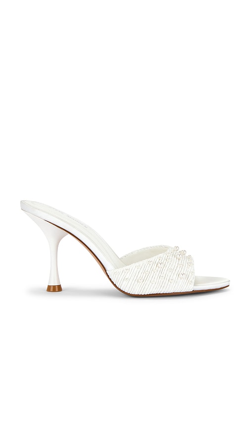 Steve Madden Santi Sandal in Ivory. - size 10 (also in 7, 8.5, 9.5)