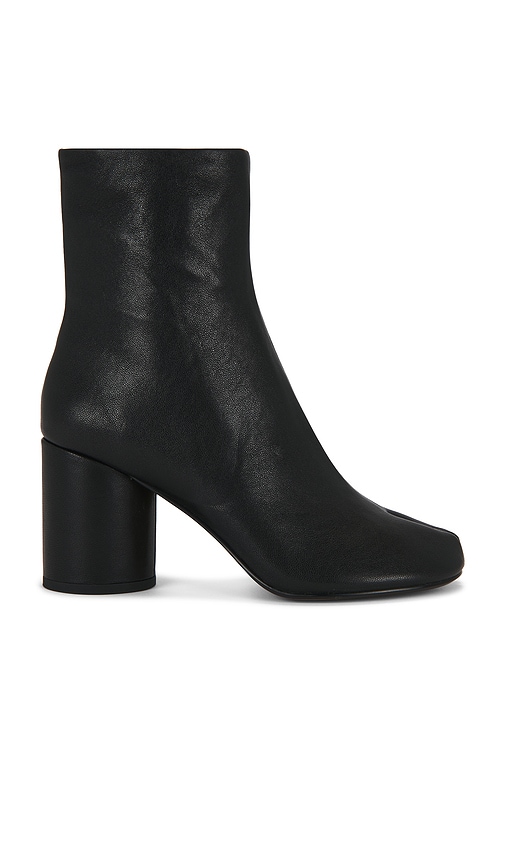 Steve Madden Caro Boot | Thumbnail 2 Steve Madden Caro Boot | Thumbnail 2