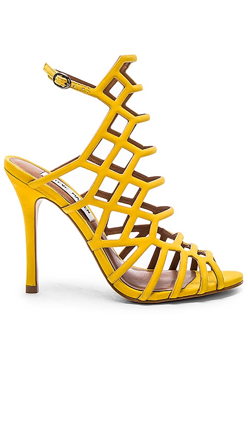 steve madden yellow heels