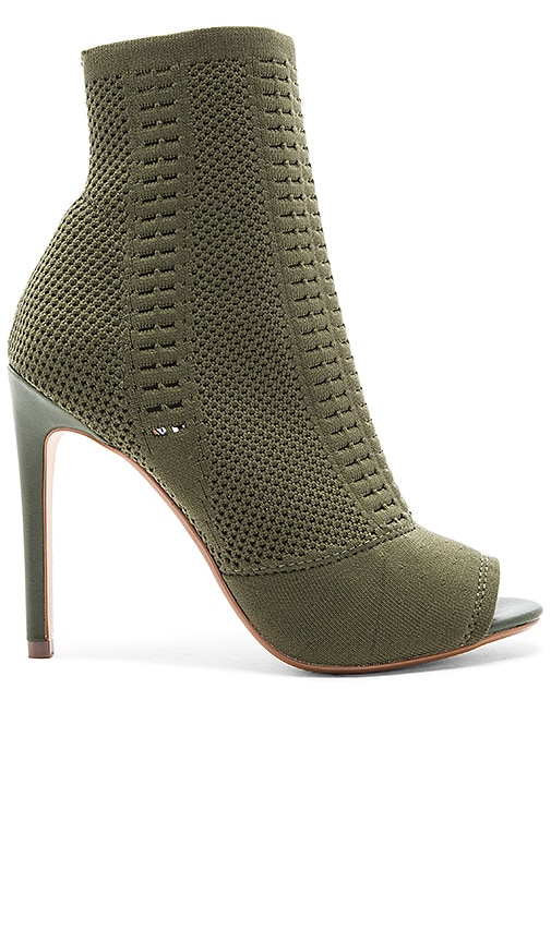 steve madden olive shoes