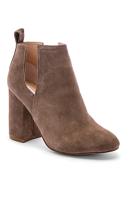 nayna bootie steve madden