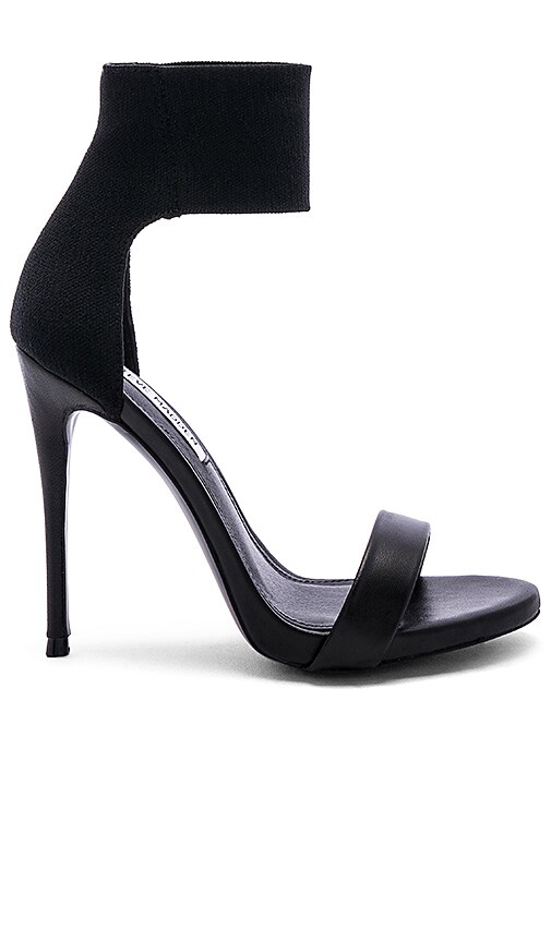 Steve Madden Marcey Sandal in Black 