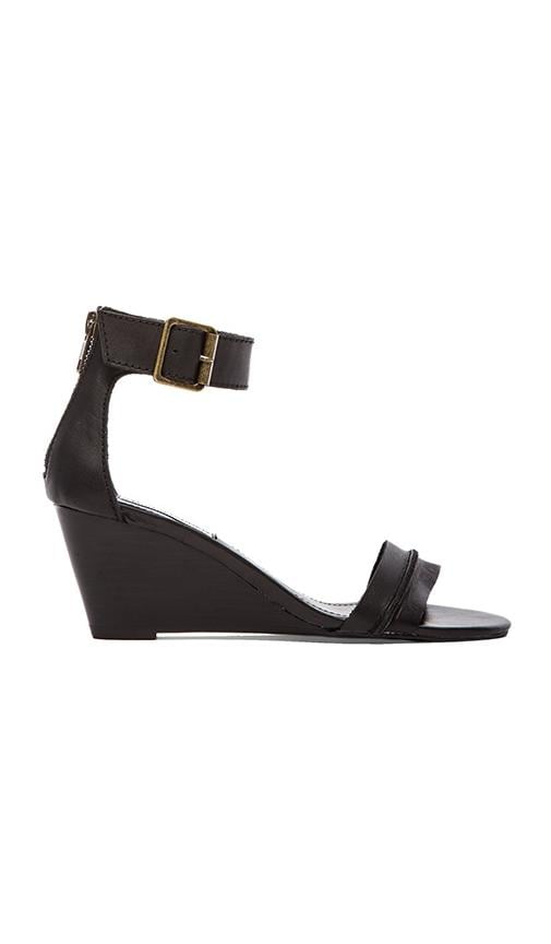 Steve Madden Neliee Sandal in Black | REVOLVE