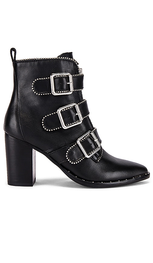 Steve Madden Hattie Bootie in Black 