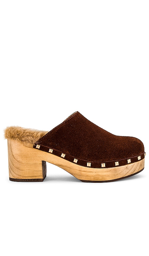 steve madden suede clogs