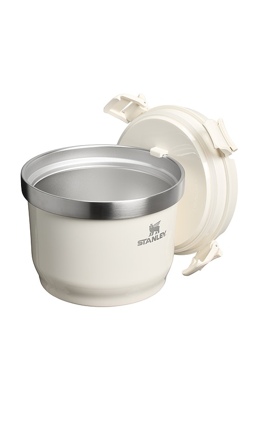 Stanley The Fresh-to-table Stay Hot Crock In White