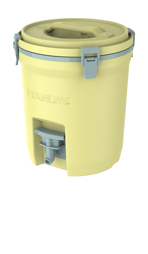 Stanley The Fast-flow Water Jug