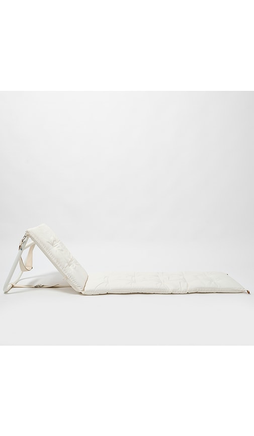 Sunnylife Reclining Beach Chair In Cream