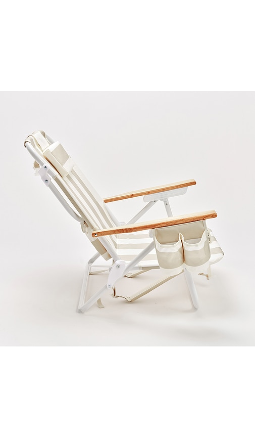  Sunnylife Deluxe Beach Chair In Cream. 