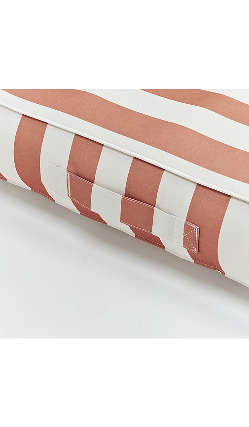  Sunnylife Fauteuil Lounge Luxe Lounger En Coral. 