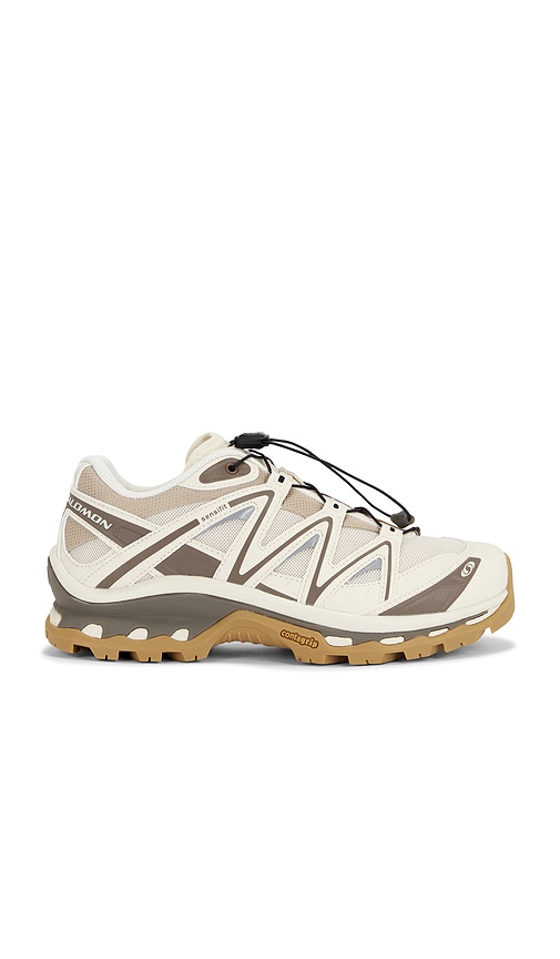 Salomon XT-Quest Sneaker in Almond Milk, Falcon & White Pep