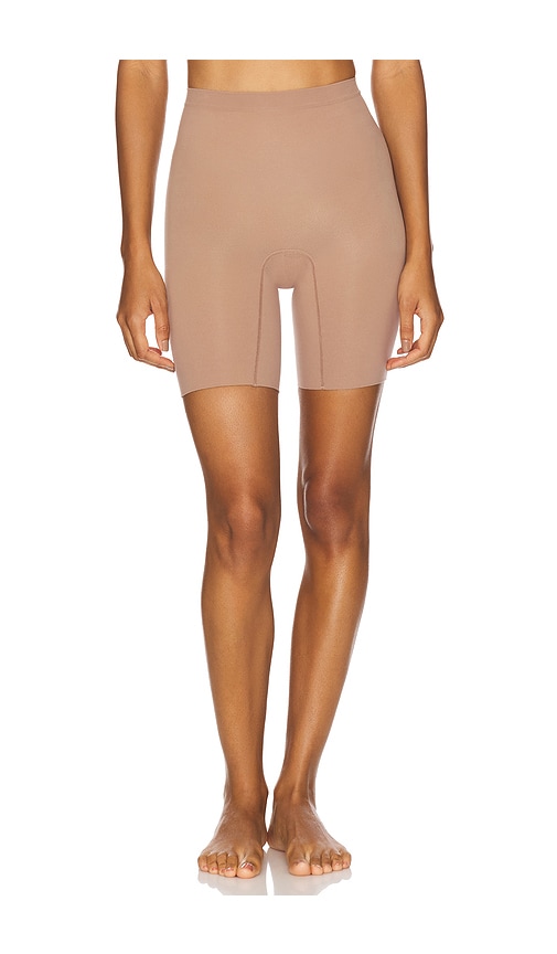 Spanxsculpt Seamless Power Short in Taupe. - size XL (also in L, M, S)