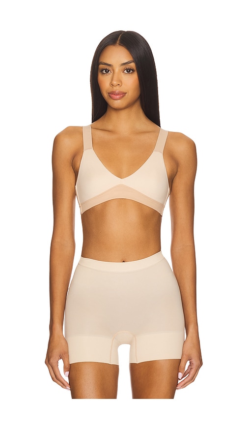 Spanxsmooth Bra-lleujah Unlined Bralette in Nude. - size S (also in M, XS)