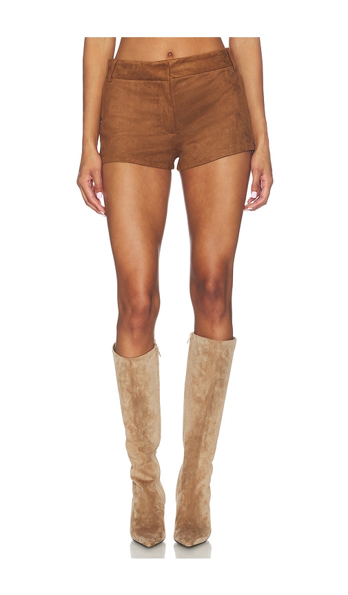 superdown Priya Faux Suede Hot Short en Brown. Taille XL. Also en XXS, XS, S, M, L.