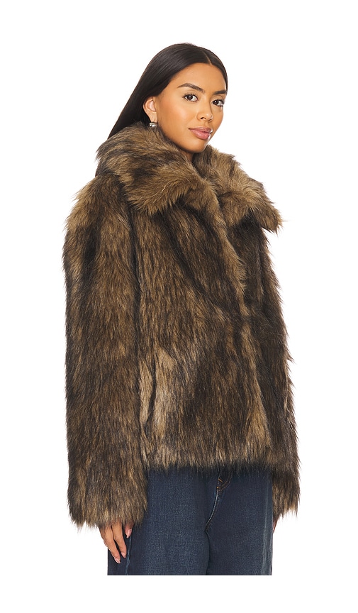 Superdown Kennedy Faux Fur Coat In Brown