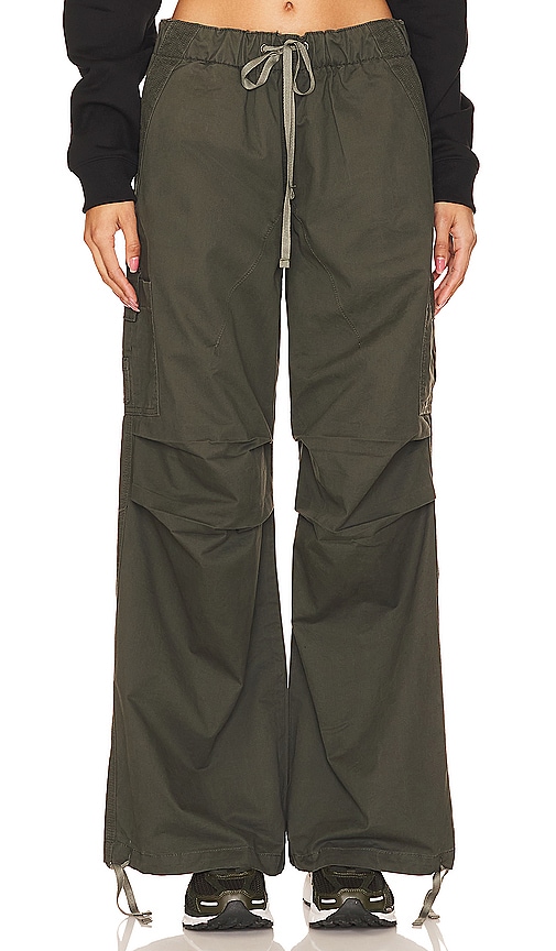Shop Superdown Raylee Cargo Pant In 军绿色
