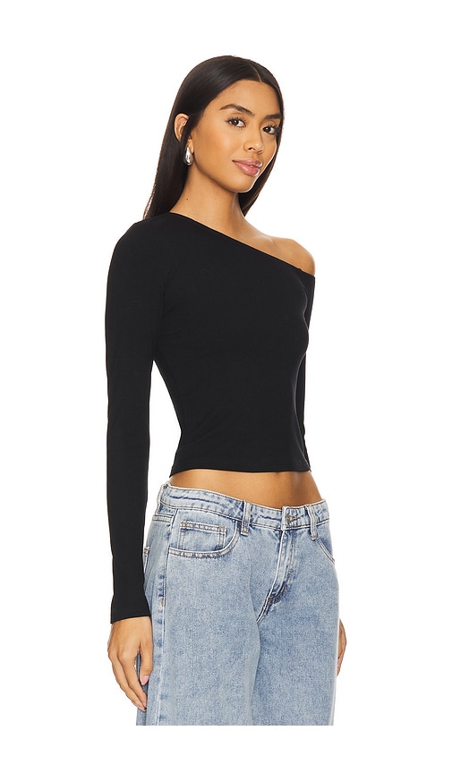 Superdown Corinne Off Shoulder Top In Black