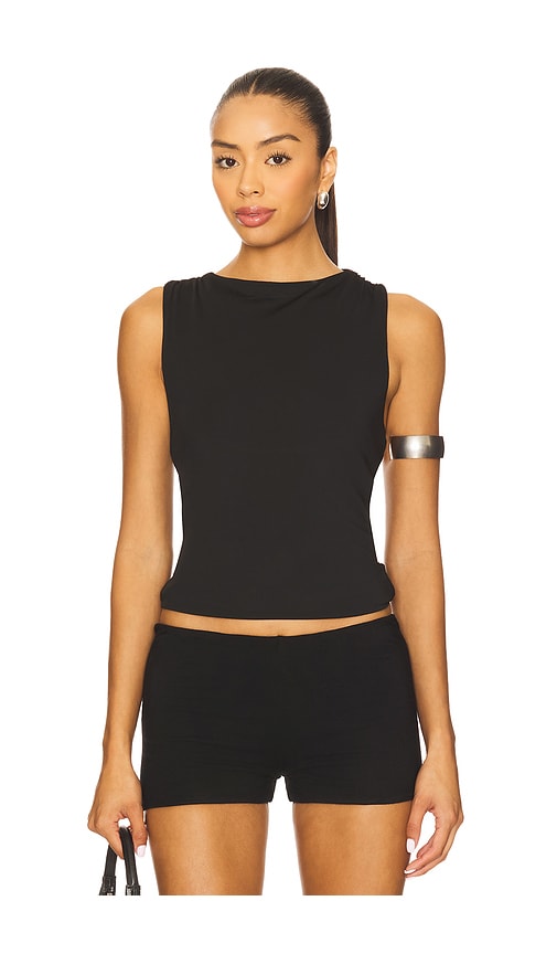 Superdown Alverie Top In Black