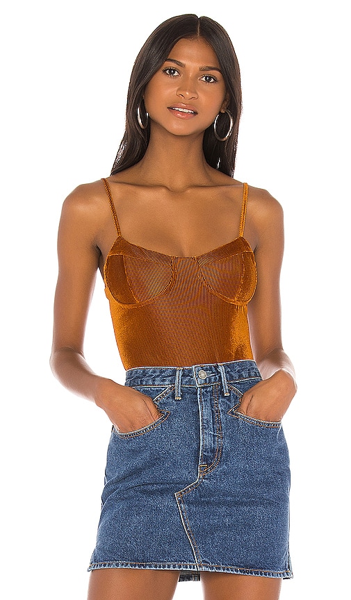 sara underwire bodysuit