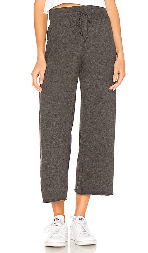 wide leg sweatpants cropped