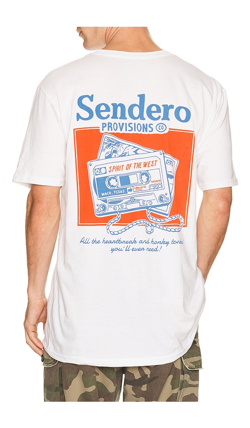 Sendero Provisions Co. T-SHIRT CASSETTE TAPE en White. Taille XL/1X. Also en XS, S, M, L.