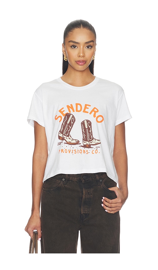 Sendero Provisions Co. T-SHIRT BOXY HIGH STEPPER en White. Taille S. Also en XS, M, L, XL/1X.