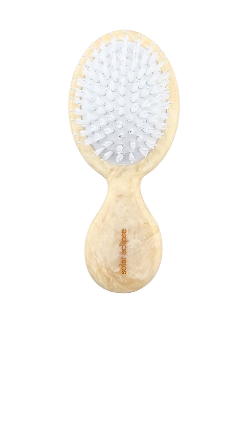  Solar Eclipse Brocha Para Bolso Con Diseño De Trébol Pintada A Mano Hand-painted Clover Handbag Hero Brush En Color Ivory Talla All . 