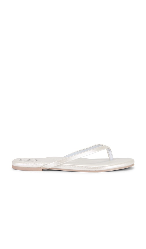 Indie Classics in White. - size 8 (also in 10, 6, 7, 9)