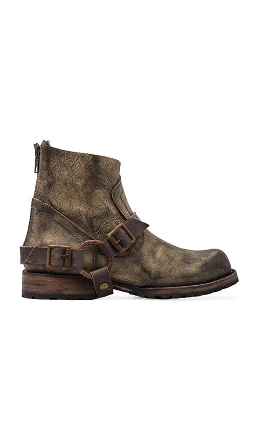 Hatchet Boot