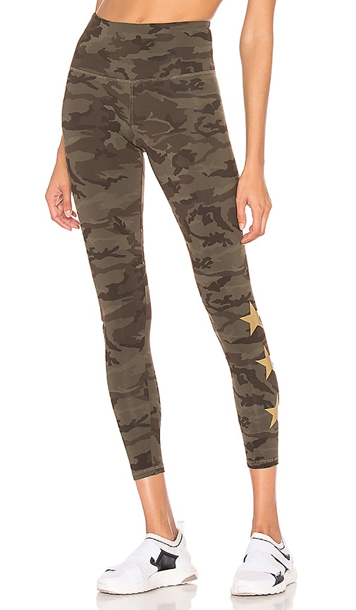 Strut this camo on sale leggings