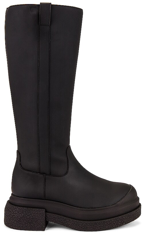 stuart weitzman highland zip bootie