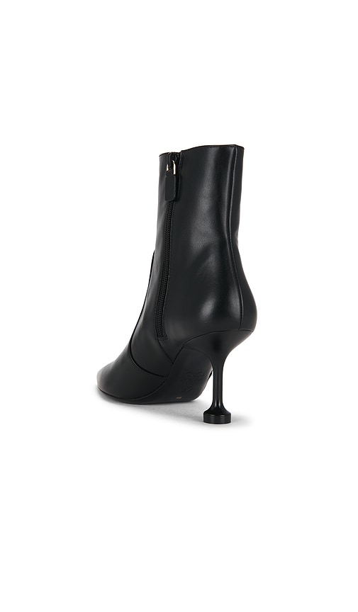  Stuart Weitzman Boots Stuartini Zip 75 In Black. Größe 6. Also In 6.5, 7, 7.5, 8, 8.5. 