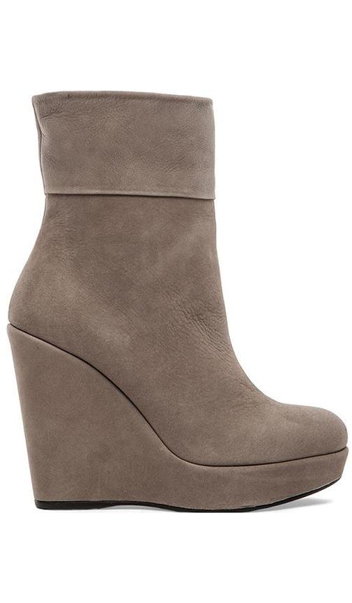 Pully Bootie
