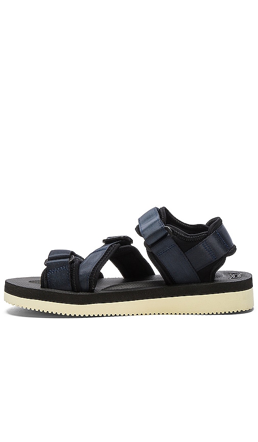 Suicoke KISEE V Sandals in Navy | REVOLVE