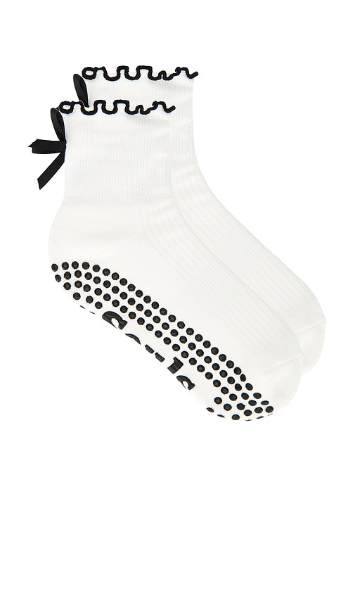 Ruffle Bow Socks in Ivory. - size S/M (also in M/L)