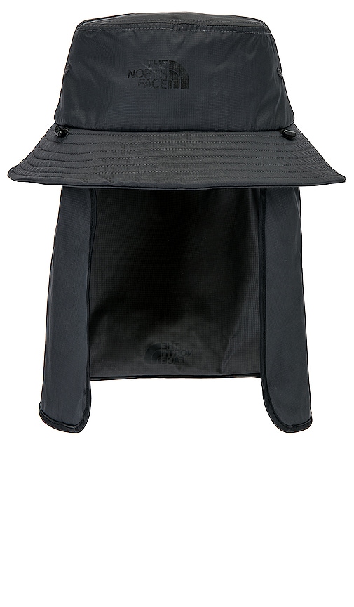 The North Face Flyweight Bucket Hat in Asphalt Grey & Black