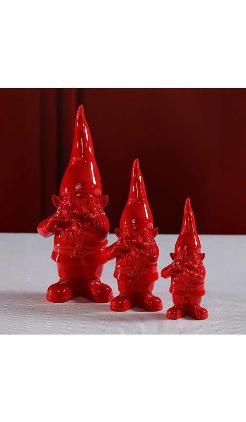 The Favorites Gnome Giving Heart Gesture In Red
