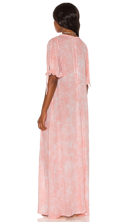 Spice Up Your Spring Dresses With Caftans From REVOLVE