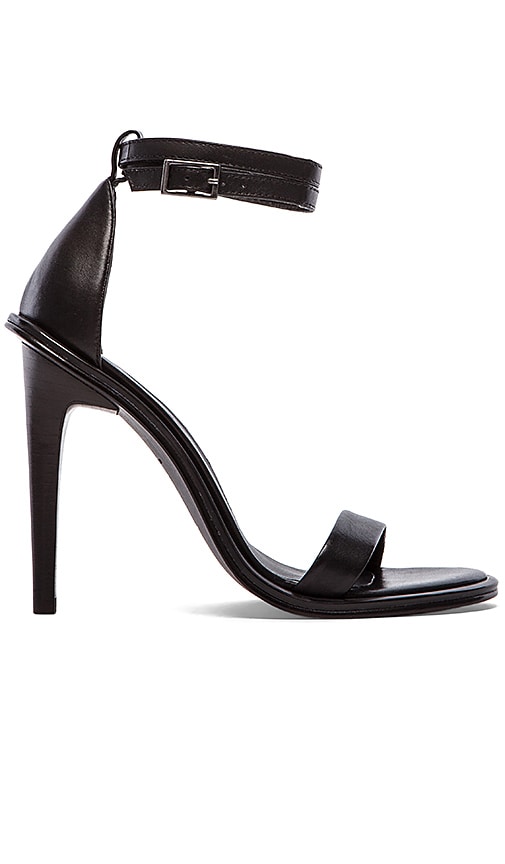 Amber Heel